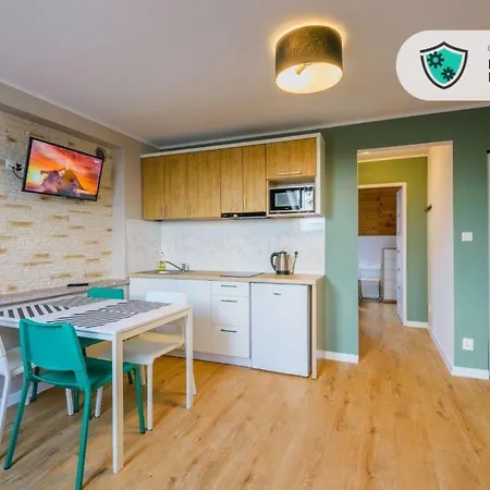 Morskie Katy - W Otoczeniu Przyrody Zalewu Wislanego, Spacerem Do Morza, Dog-friendly Δωμάτια σε οικογενειακή κατοικία