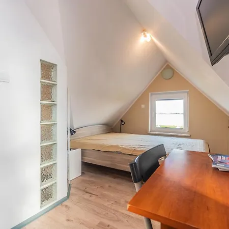 Morskie Katy - W Otoczeniu Przyrody Zalewu Wislanego, Spacerem Do Morza, Dog-friendly Kąty Rybackie
