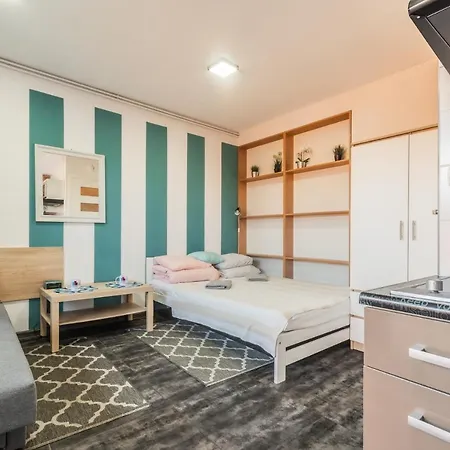 Morskie Katy - W Otoczeniu Przyrody Zalewu Wislanego, Spacerem Do Morza, Dog-friendly Δωμάτια σε οικογενειακή κατοικία Kąty Rybackie