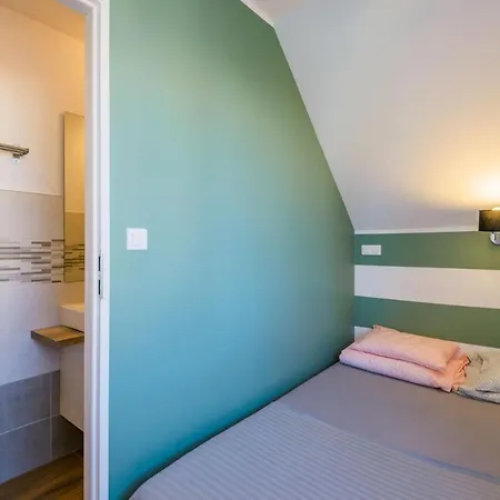 Morskie Katy - W Otoczeniu Przyrody Zalewu Wislanego, Spacerem Do Morza, Dog-friendly *